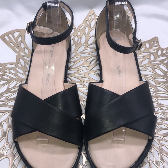 ROCKPORT Walkability Black Leather Ankle Strap Crisscross Vamp Flat Sandals S/9 - Picture 3 of 11